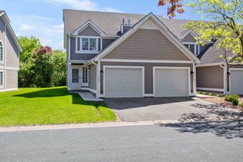 Garages Available at Seasons Villas, Minnesota, 55125